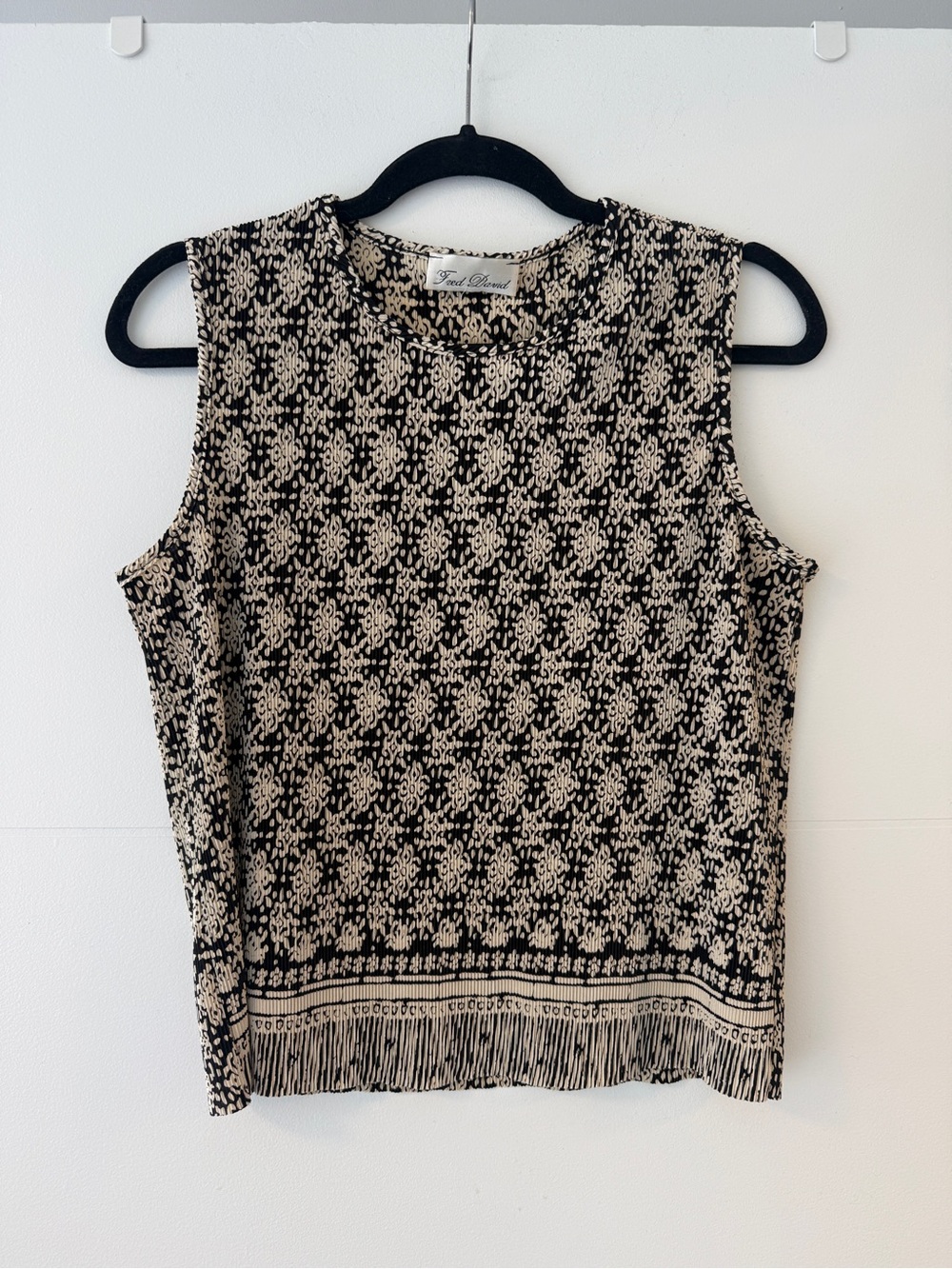Vintage Fred David Black Cream Pleated Floral Sleeveless Top